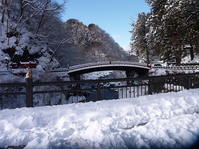 雪の神橋