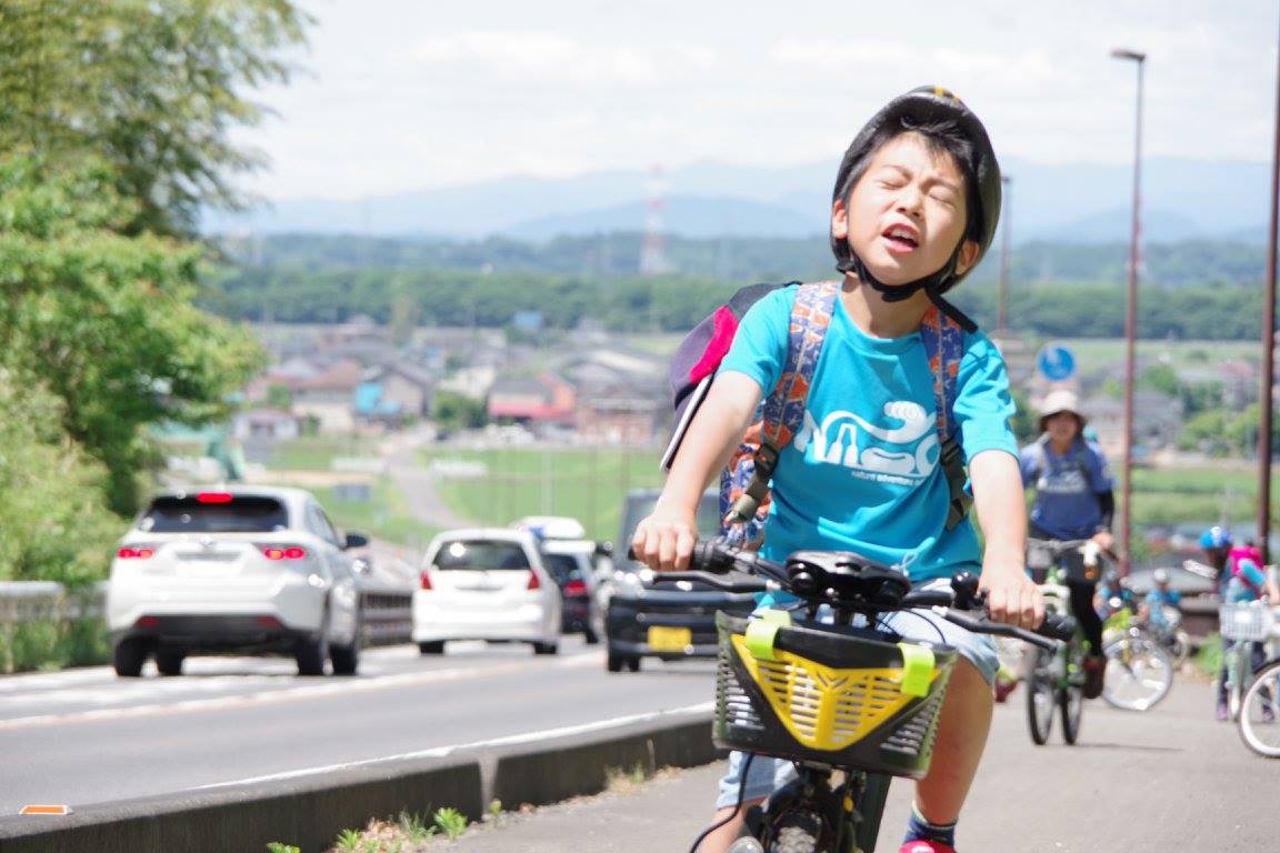 辛い坂道も登ったら笑顔に。20kmのチャリ旅完走しました