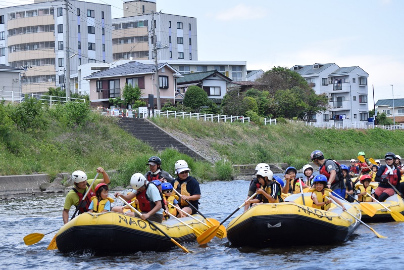 川の中からふるさとを眺めてきました「田川ラフティング」　