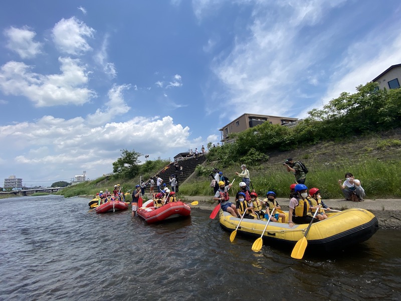 故郷の川を下る旅